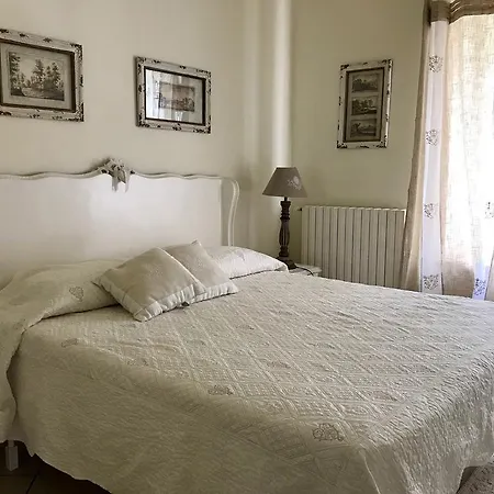 Frühstückspension Cascina Manu 3*