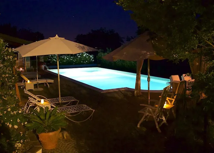 Cascina Manu Bed and Breakfast 3*